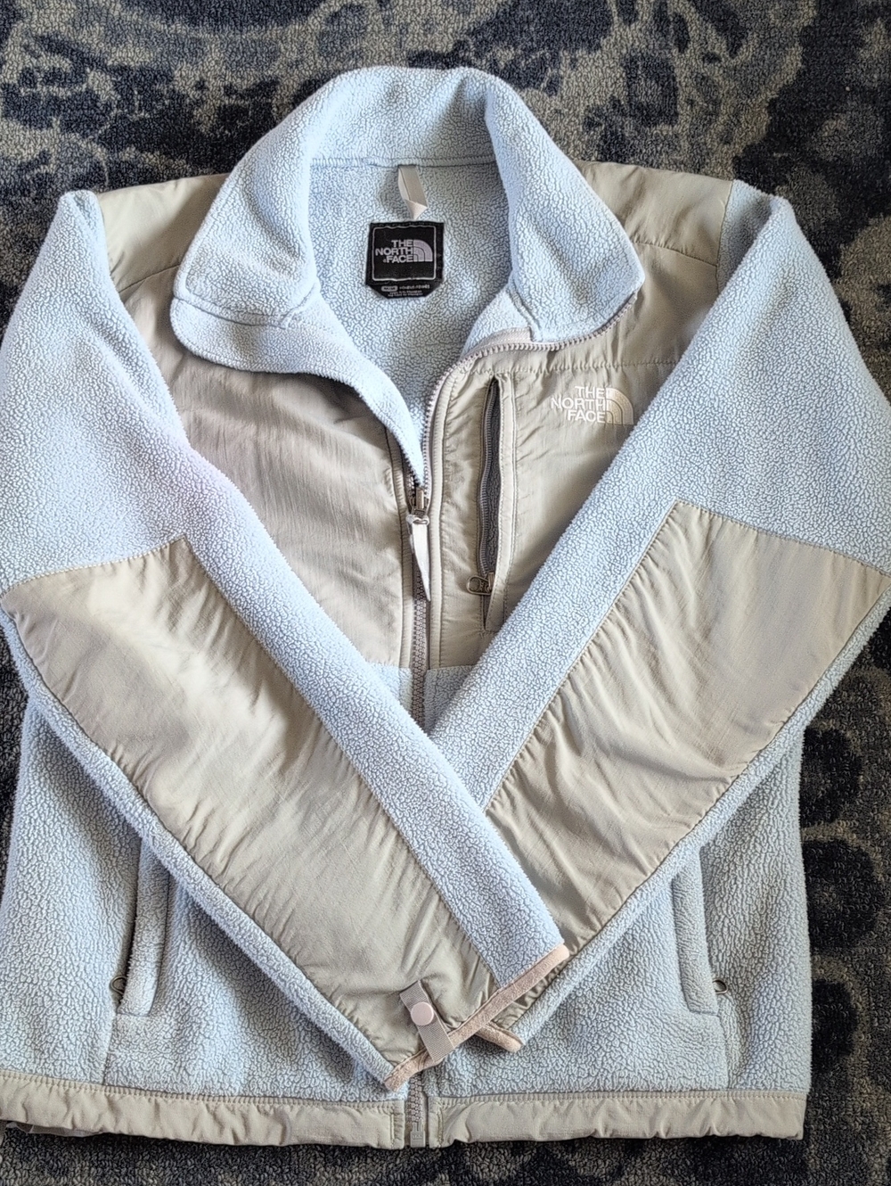The North Face Women’s Light Blue & Beige Sherpa Fleece Jacket
